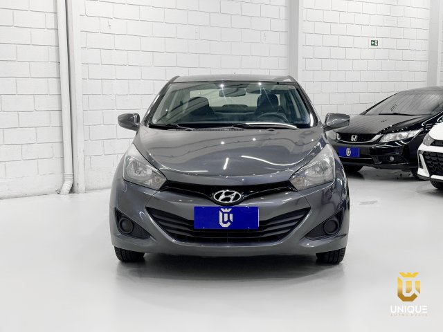 Hyundai Hb20s 1.0 COMFORT PLUS 12V FLEX 4P MANUAL 2014/2015 cinza à venda na Unique Automóveis em Indaiatuba — foto 7
