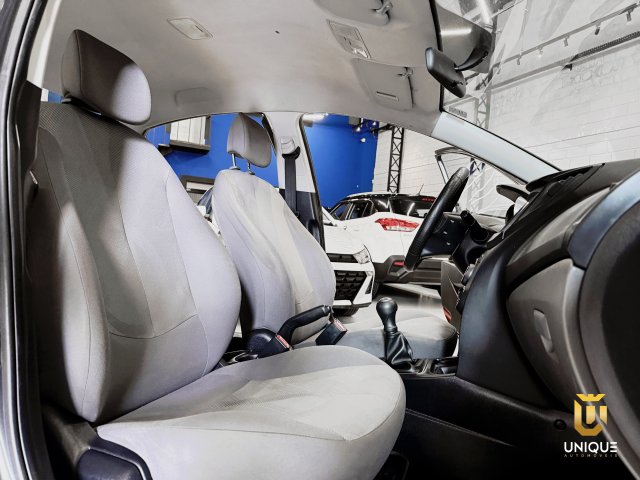 Hyundai Hb20s 1.0 COMFORT PLUS 12V FLEX 4P MANUAL 2014/2015 cinza à venda na Unique Automóveis em Indaiatuba — foto 12