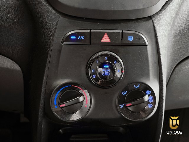 Hyundai Hb20s 1.0 COMFORT PLUS 12V FLEX 4P MANUAL 2014/2015 cinza à venda na Unique Automóveis em Indaiatuba — foto 19