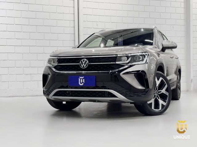 Volkswagen Taos 1.4 250 TSI TOTAL FLEX HIGHLINE AUTOMÁTICO 2024 bege à venda na Unique Automóveis em Indaiatuba — foto 3