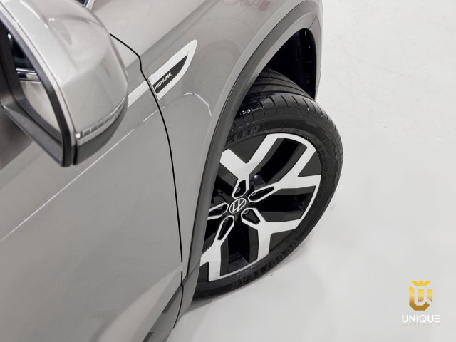 Volkswagen Taos 1.4 250 TSI TOTAL FLEX HIGHLINE AUTOMÁTICO 2024 bege à venda na Unique Automóveis em Indaiatuba — foto 7