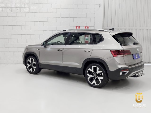 Volkswagen Taos 1.4 250 TSI TOTAL FLEX HIGHLINE AUTOMÁTICO 2024 bege à venda na Unique Automóveis em Indaiatuba — foto 10