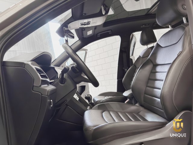 Volkswagen Taos 1.4 250 TSI TOTAL FLEX HIGHLINE AUTOMÁTICO 2024 bege à venda na Unique Automóveis em Indaiatuba — foto 11