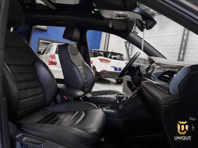 Volkswagen Taos 1.4 250 TSI TOTAL FLEX HIGHLINE AUTOMÁTICO 2024 bege à venda na Unique Automóveis em Indaiatuba — foto 13