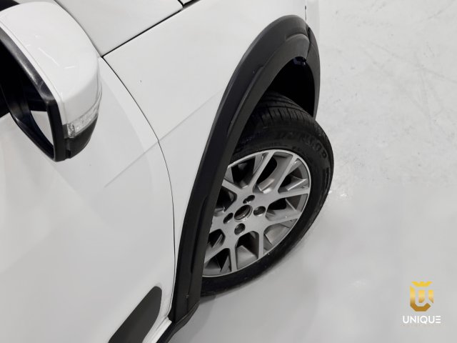 Volkswagen Saveiro 1.6 CROSS CE 8V FLEX 2P MANUAL 2012/2013 branco à venda na Unique Automóveis em Indaiatuba — foto 5