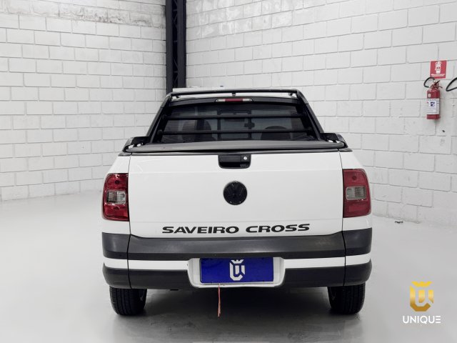 Volkswagen Saveiro 1.6 CROSS CE 8V FLEX 2P MANUAL 2012/2013 branco à venda na Unique Automóveis em Indaiatuba — foto 7