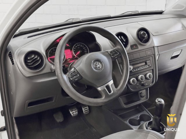 Volkswagen Saveiro 1.6 CROSS CE 8V FLEX 2P MANUAL 2012/2013 branco à venda na Unique Automóveis em Indaiatuba — foto 10