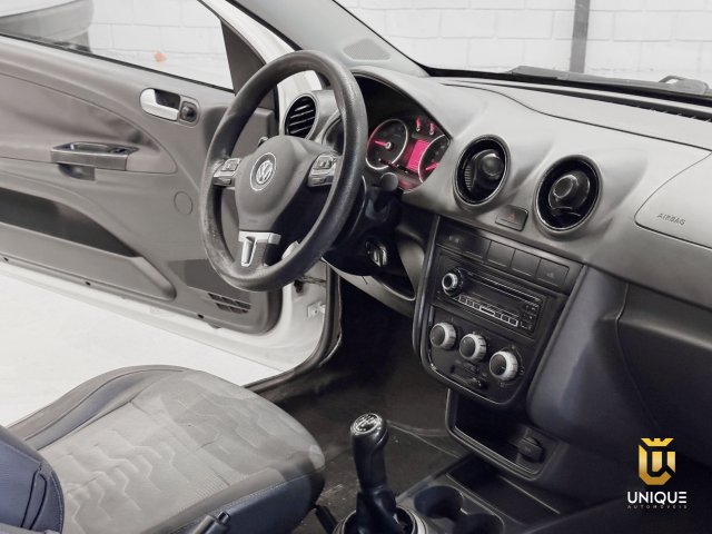 Volkswagen Saveiro 1.6 CROSS CE 8V FLEX 2P MANUAL 2012/2013 branco à venda na Unique Automóveis em Indaiatuba — foto 13
