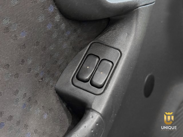 Chevrolet Corsa Hatch 1.8 MPFI MAXX 8V FLEX 4P MANUAL 2007/2008 cinza à venda na Unique Automóveis em Indaiatuba — foto 16