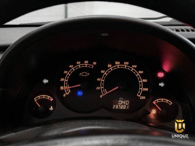 Chevrolet Corsa Hatch 1.8 MPFI MAXX 8V FLEX 4P MANUAL 2007/2008 cinza à venda na Unique Automóveis em Indaiatuba — foto 17