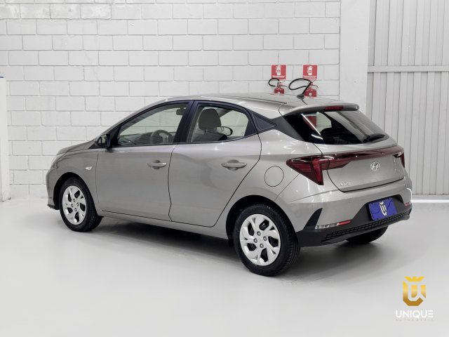 Hyundai Hb20 1.0 12V FLEX COMFORT PLUS MANUAL 2024/2025 prata à venda na Unique Automóveis em Indaiatuba — foto 9
