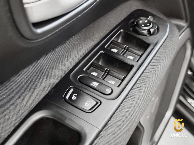 Jeep Renegade 1.3 T270 TURBO FLEX AT6 2024 preto à venda na Unique Automóveis em Indaiatuba — foto 16