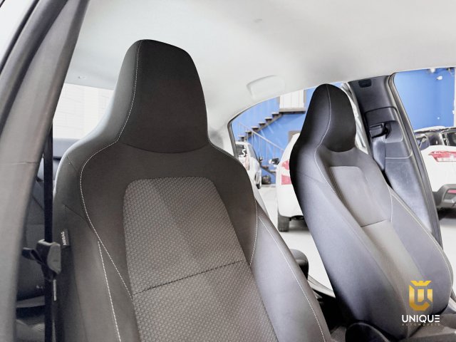 Chevrolet Onix 1.0 TURBO FLEX PLUS LT MANUAL 2023 branco à venda na Unique Automóveis em Indaiatuba — foto 13
