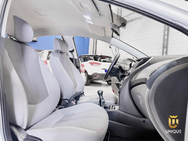 Hyundai Hb20s 1.6 COMFORT PLUS 16V FLEX 4P AUTOMÁTICO 2019 prata à venda na Unique Automóveis em Indaiatuba — foto 12