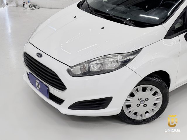 Ford Fiesta Hatch 1.5 S HATCH 16V FLEX 4P MANUAL 2013/2014 branco à venda na Unique Automóveis em Indaiatuba — foto 4