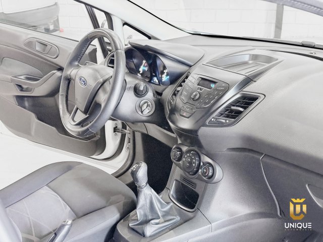 Ford Fiesta Hatch 1.5 S HATCH 16V FLEX 4P MANUAL 2013/2014 branco à venda na Unique Automóveis em Indaiatuba — foto 14