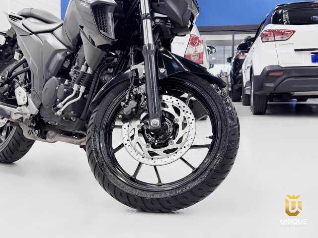 Yamaha Fazer 250 Fz 25 Street 2021/2022 preto à venda na Unique Automóveis em Indaiatuba — foto 4