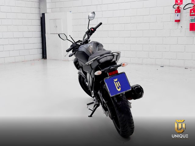 Yamaha Fazer 250 Fz 25 Street 2021/2022 preto à venda na Unique Automóveis em Indaiatuba — foto 5