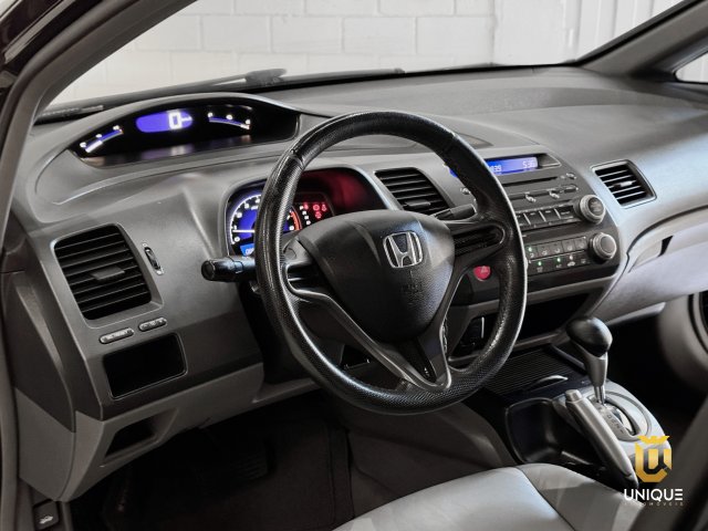 Honda Civic 1.8 LXS 16V FLEX 4P AUTOMÁTICO 2008 preto à venda na Unique Automóveis em Indaiatuba — foto 15