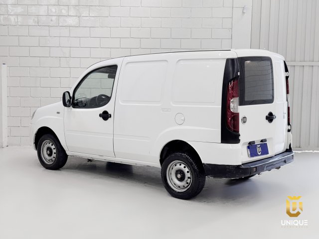 Fiat Doblò 1.4 MPI CARGO FLEX 2P MANUAL 2014 branco à venda na Unique Automóveis em Indaiatuba — foto 9