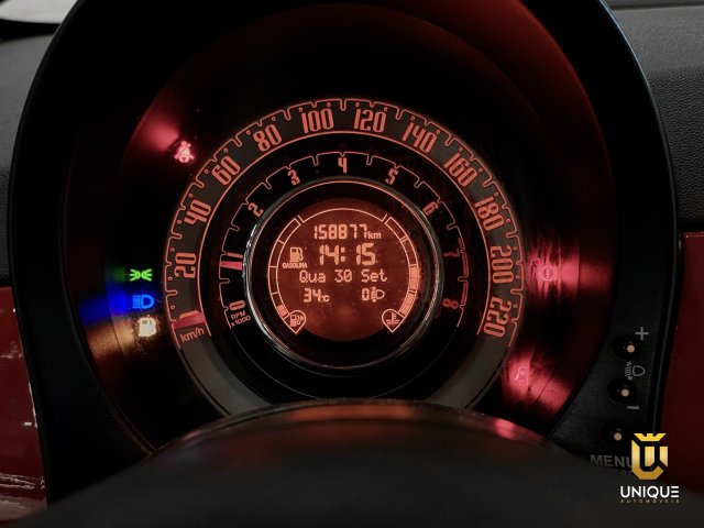 Fiat 500 1.4 CULT 8V FLEX 2P MANUAL 2011/2012 vermelho à venda na Unique Automóveis em Indaiatuba — foto 16