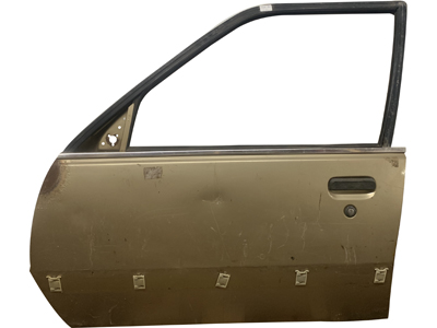 Porta monza 82 96 4p de usada bege