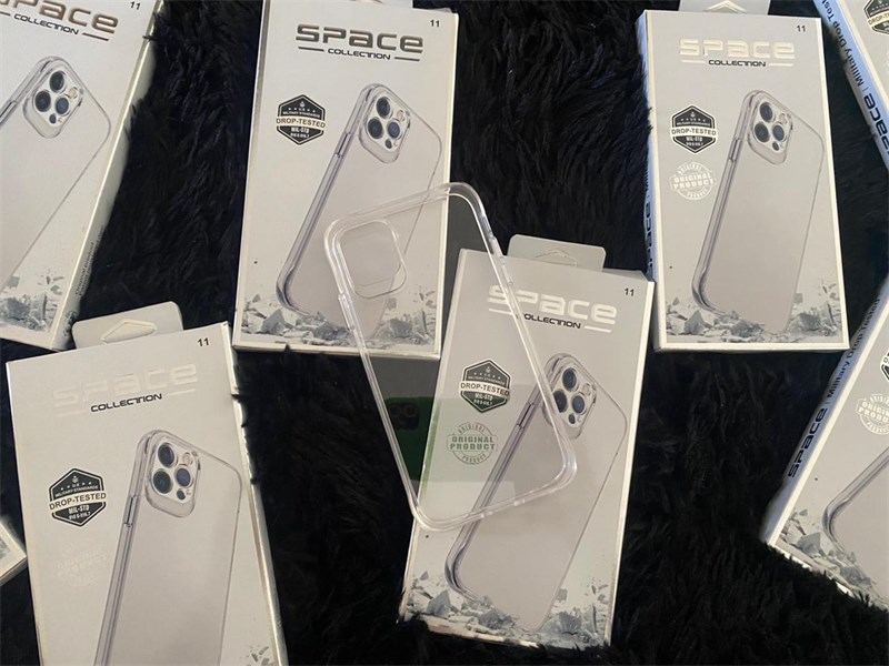 CAPA SPACE TRANSPARENTE