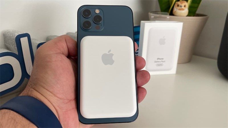 BATERIA PORTÁTIL MAGNÉTICA (MEGSAFE) 5000 MAH - GOLD