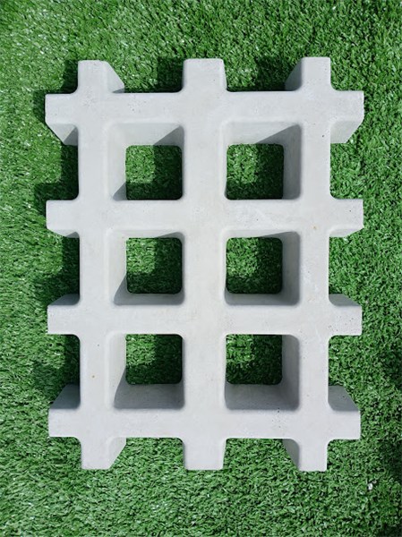 CONCREGRAMA 33X43X7 CM