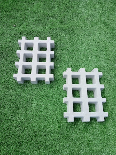 CONCREGRAMA 33X43X7 CM