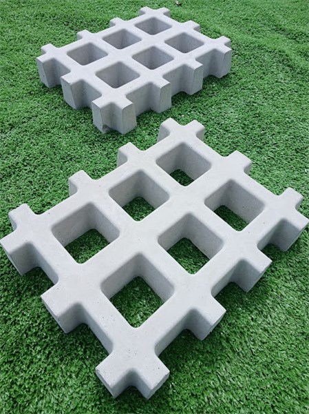 CONCREGRAMA 33X43X7 CM