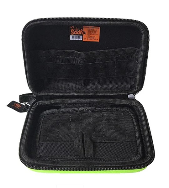 CASE SADHUGURU GRANDE VERDE
