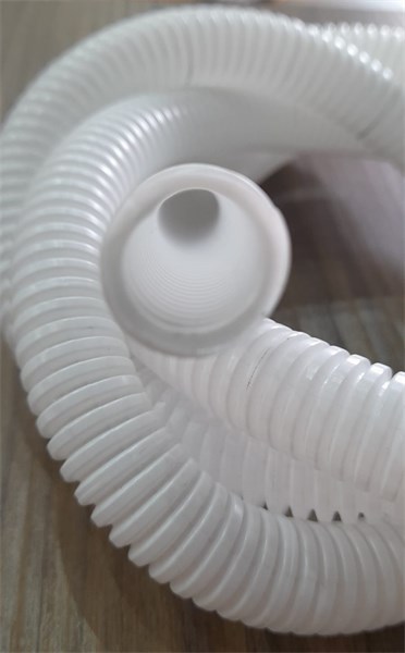 MANGUEIRA CONDUITE BRANCO