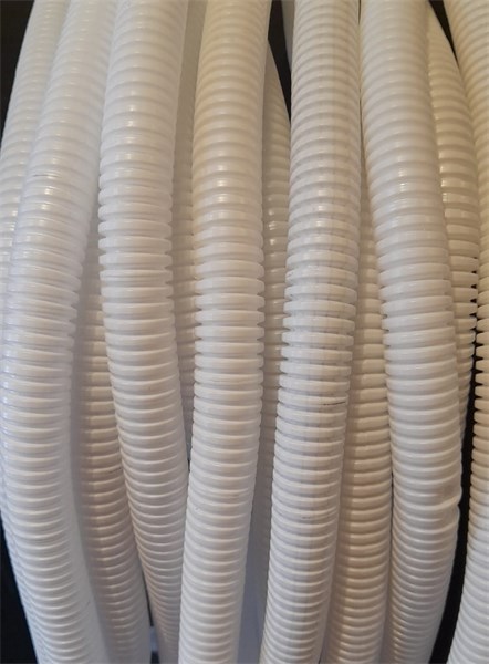 MANGUEIRA CONDUITE BRANCO