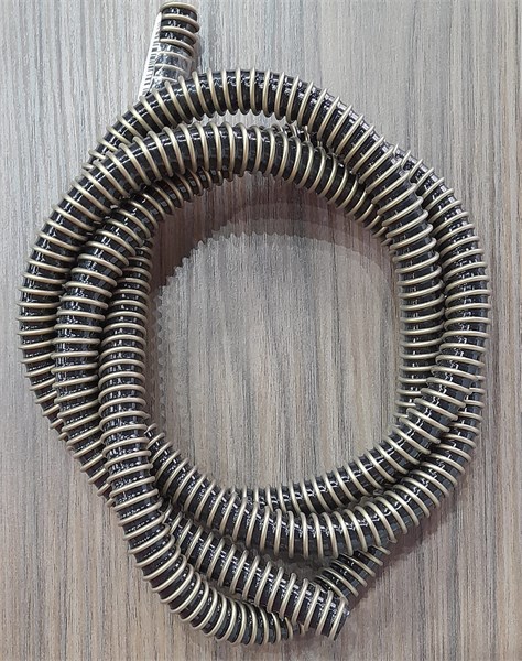 MANGUEIRA PLASTICA HELIX PRETA DOURADO