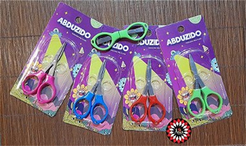 TESOURA DE PLASTICO DOBRAVEL