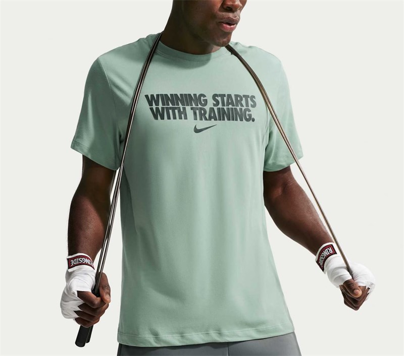 CAMISETA NIKE WINNING HV4187-006 VERDE