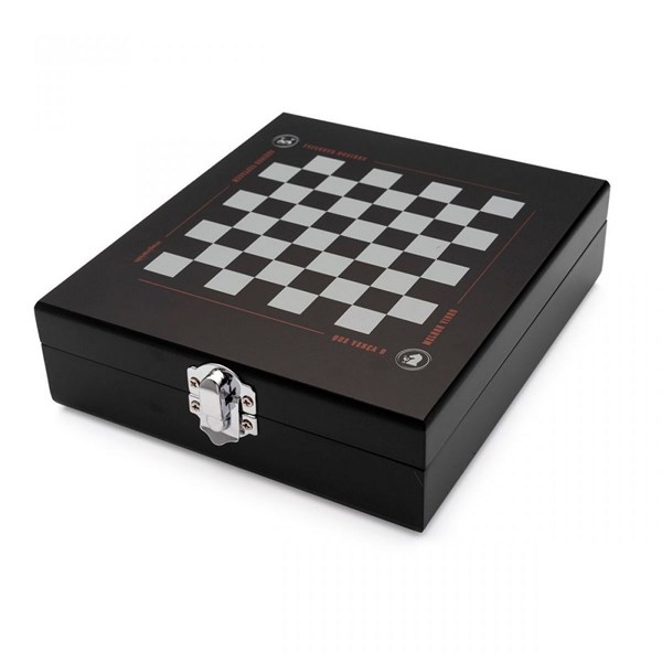Kit Vinho e Jogo de Xadrez Preto