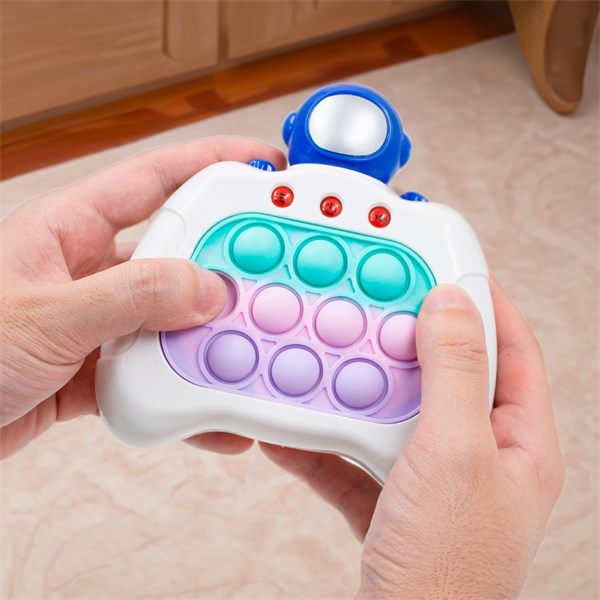 Brinquedo Pop It Eletrônico Mini Gamer Som Modelo:astronauta
