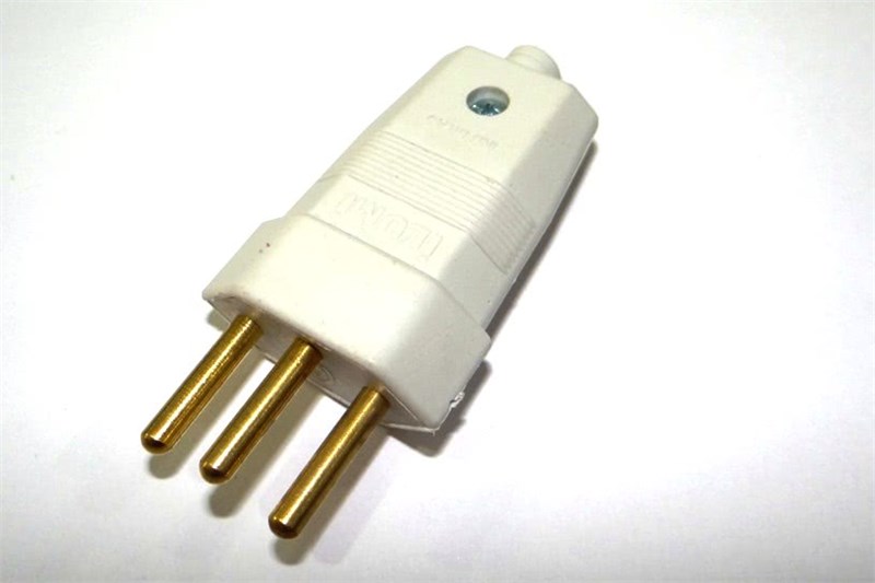 Pino Macho Abnt 10A CZ ILUMI 1405