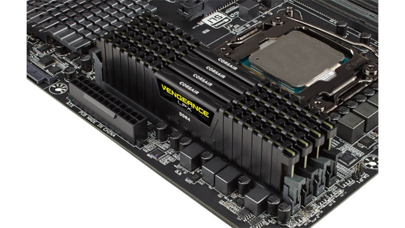 MEMÓRIA RAM DDR4 CORSAIR VENGEANCE LPX 8GB (1X8) 3000MHZ C16 1.35V BLACK