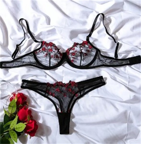 CONJ MEIA TAÇA - BORDADO FLORAL - PRETO