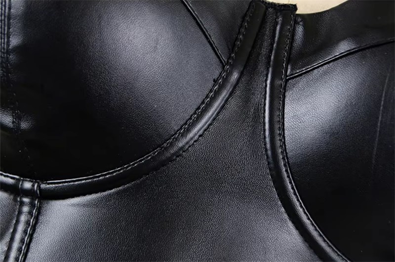 CROPPED EM COURINO - NIXZY - PRETO