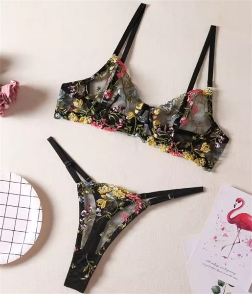 CONJ MEIA TAÇA - BORDADO ROSES - PRETO