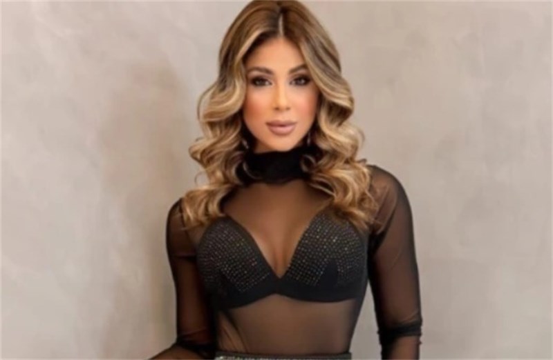TOP VALENTINA - PRETO COM PEDRARIAS - TAM UN