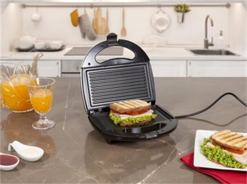 Sanduicheira Mondial Fast Grill e Sandwich - S-12 780W com Alça Fria