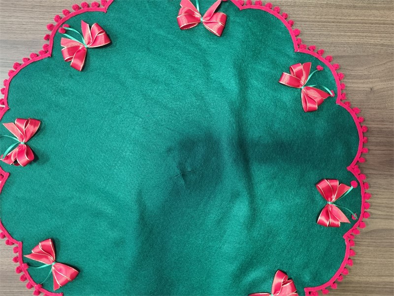 Saia Árvore Natal Feltro Grande 60cm Verde