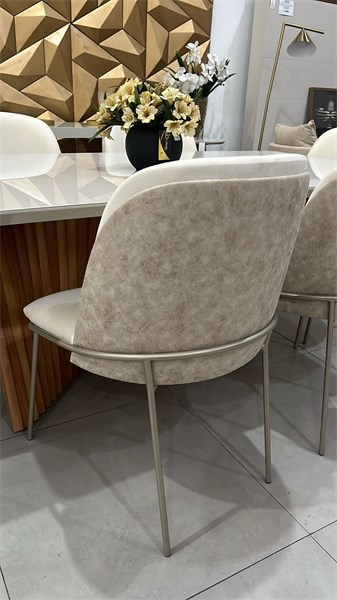 CADEIRA VALENTINA CHAMPAGNE TEC LINHO OFFWHITE/1302-FRENTE COURO BEGE