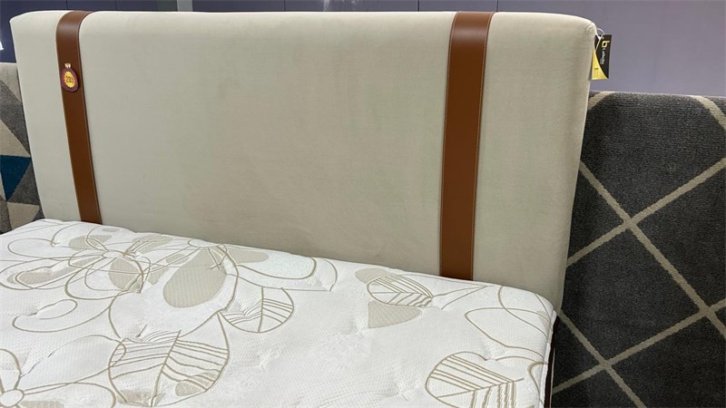 CABECEIRA DE CAMA OSLO QUEEN  C/FRAME VELUDO AREIA 705