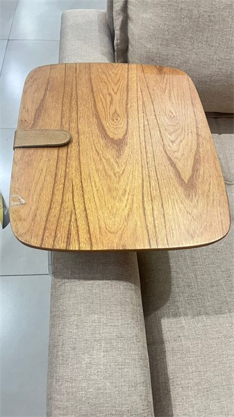 MESA DE APOIO LAR FLEX NATURAL COM PE CROMADO DETALHES EM COURO